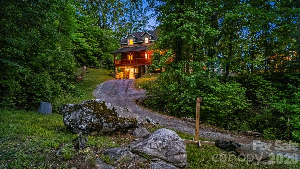 114 Johns Creek Road Canton, NC 28716