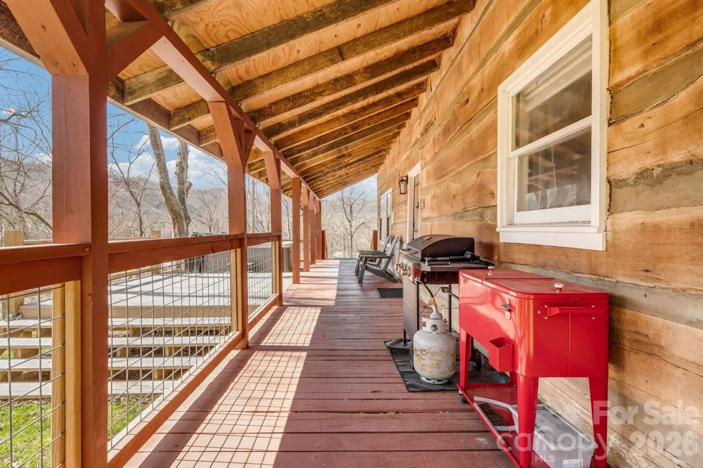 114 Johns Creek Road Canton, NC 28716
