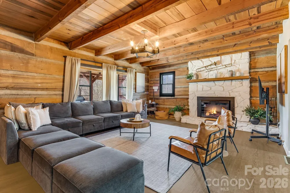 114 Johns Creek Road Canton, NC 28716