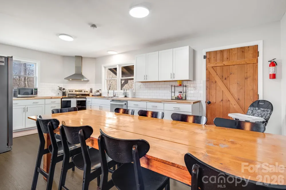 114 Johns Creek Road Canton, NC 28716