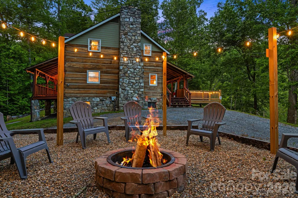 114 Johns Creek Road Canton, NC 28716