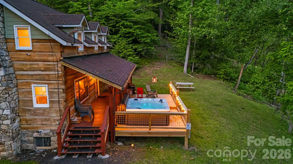 114 Johns Creek Road Canton, NC 28716