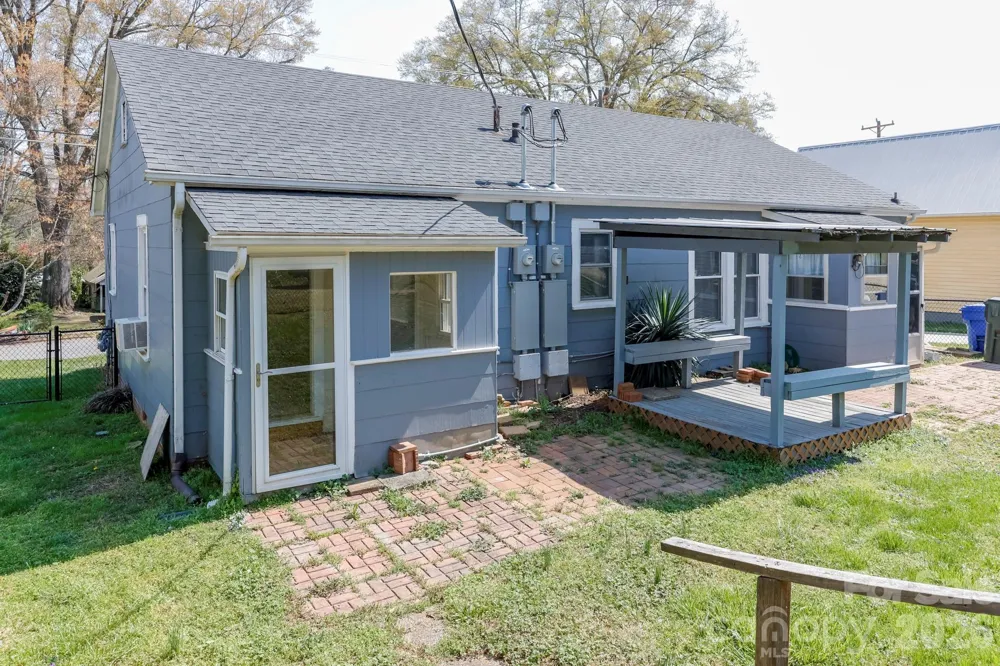 114 S Mitchell Street Rutherfordton, NC 28139
