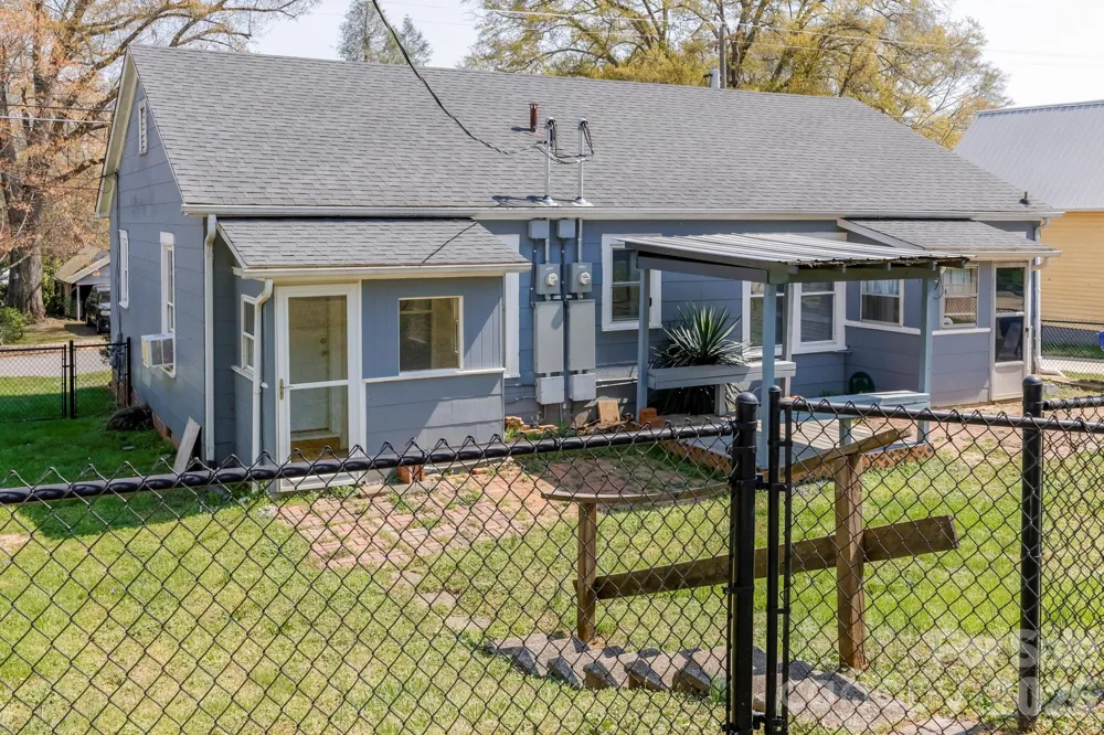 114 S Mitchell Street Rutherfordton, NC 28139