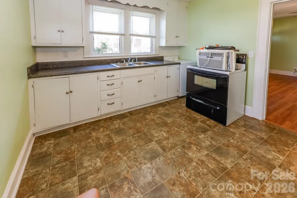 114 S Mitchell Street Rutherfordton, NC 28139