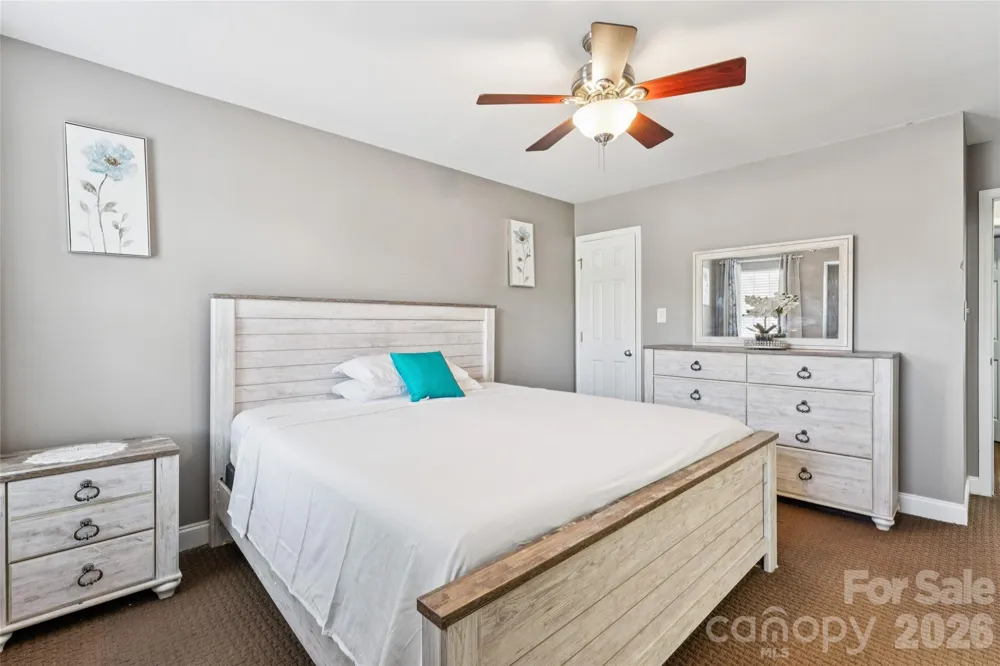 2428 Madison Green Drive Gastonia, NC 28054