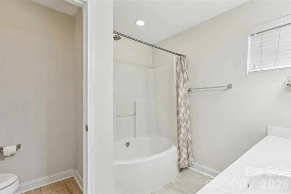 2428 Madison Green Drive Gastonia, NC 28054