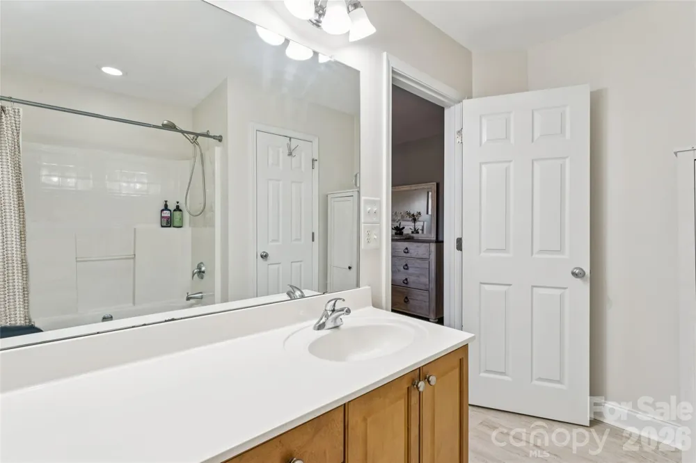 2428 Madison Green Drive Gastonia, NC 28054