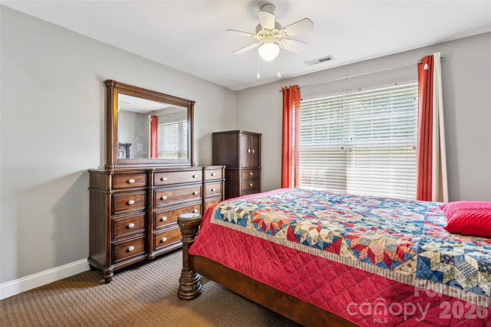2428 Madison Green Drive Gastonia, NC 28054