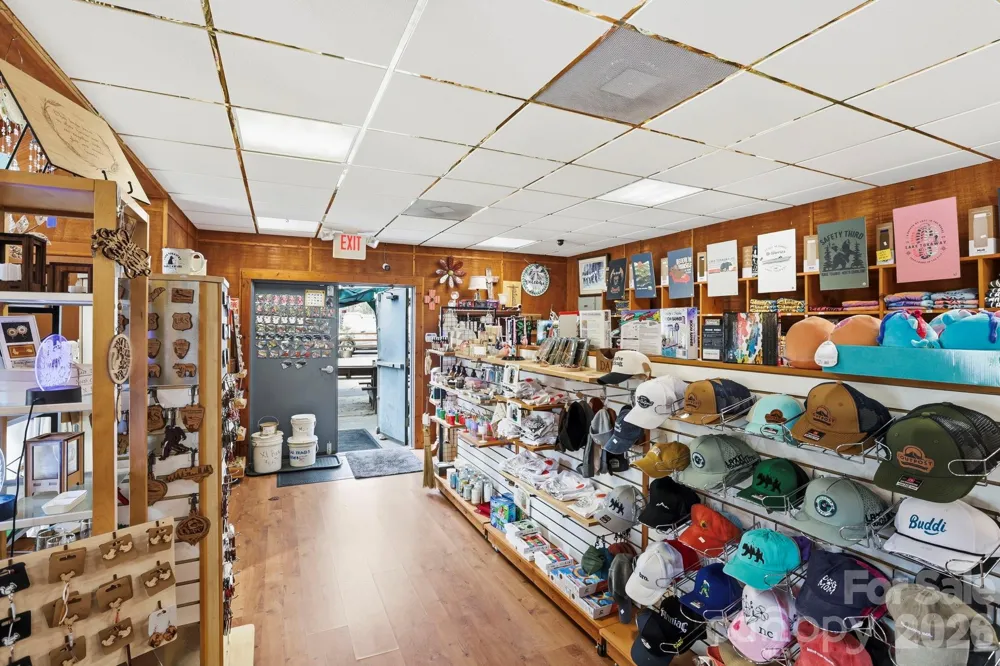 10932 Rosman Highway Lake Toxaway, NC 28747