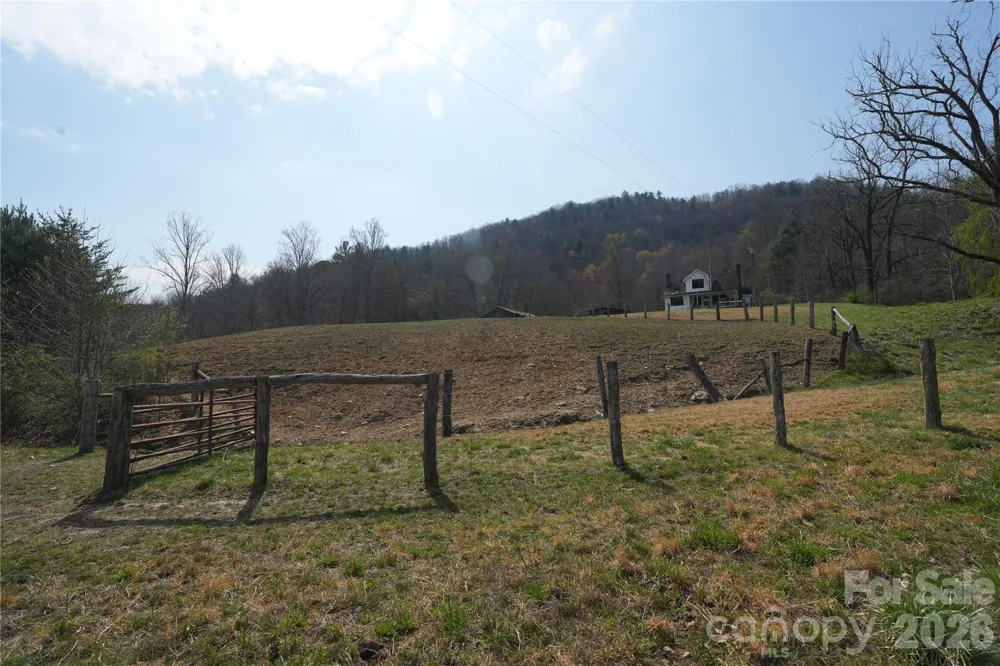 316 Lewis Fork Baptist Church Road Purlear, NC 28665