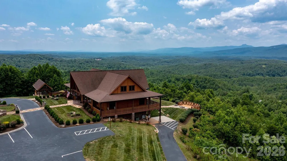 4420 Walnut Ridge Drive Lenoir, NC 28645