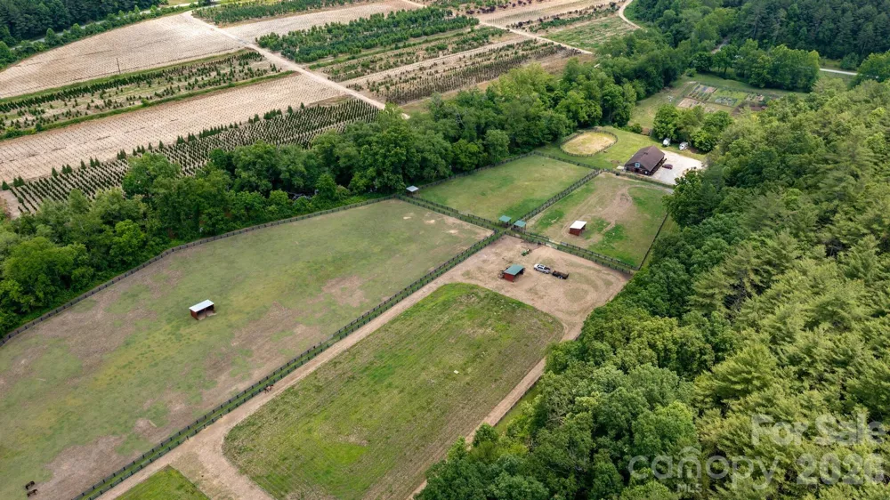 4420 Walnut Ridge Drive Lenoir, NC 28645