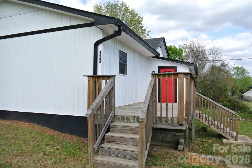 123 Moore Road Ellenboro, NC 28040
