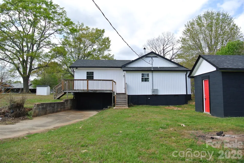 123 Moore Road Ellenboro, NC 28040