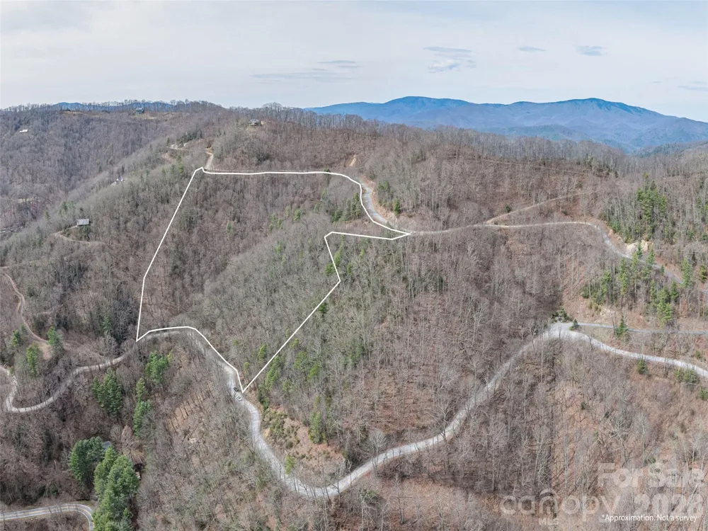 000 Sigogglin Road #17 Waynesville, NC 28786