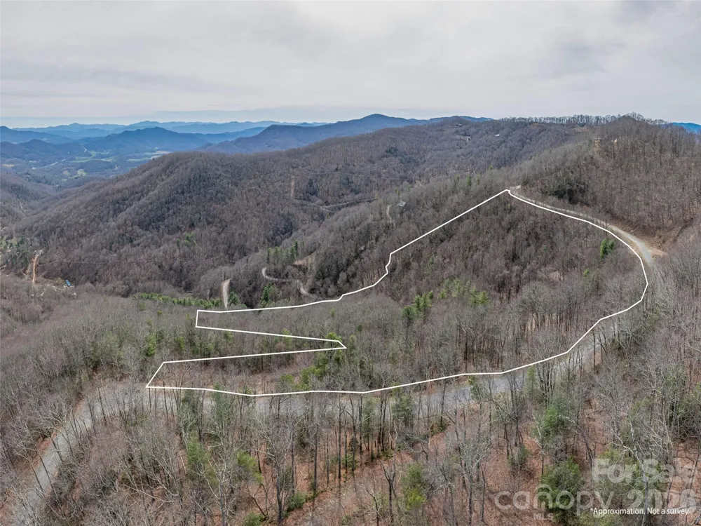 000 Sigogglin Road #17 Waynesville, NC 28786