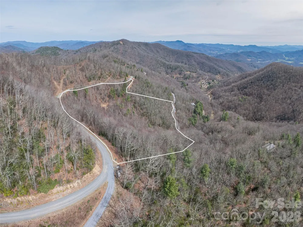 000 Sigogglin Road #17 Waynesville, NC 28786