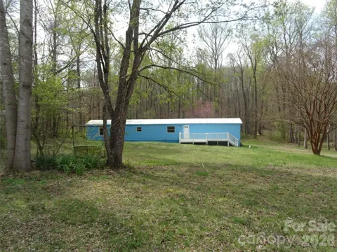 453 Riverview Lane