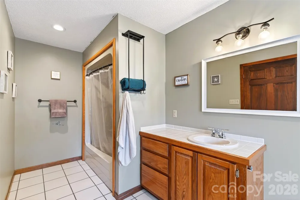 20 Annie Drive Marion, NC 28752
