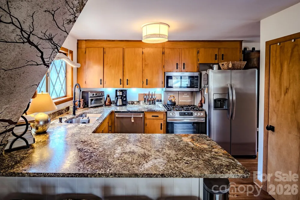 20 Lady Slipper Loop Newland, NC 28657