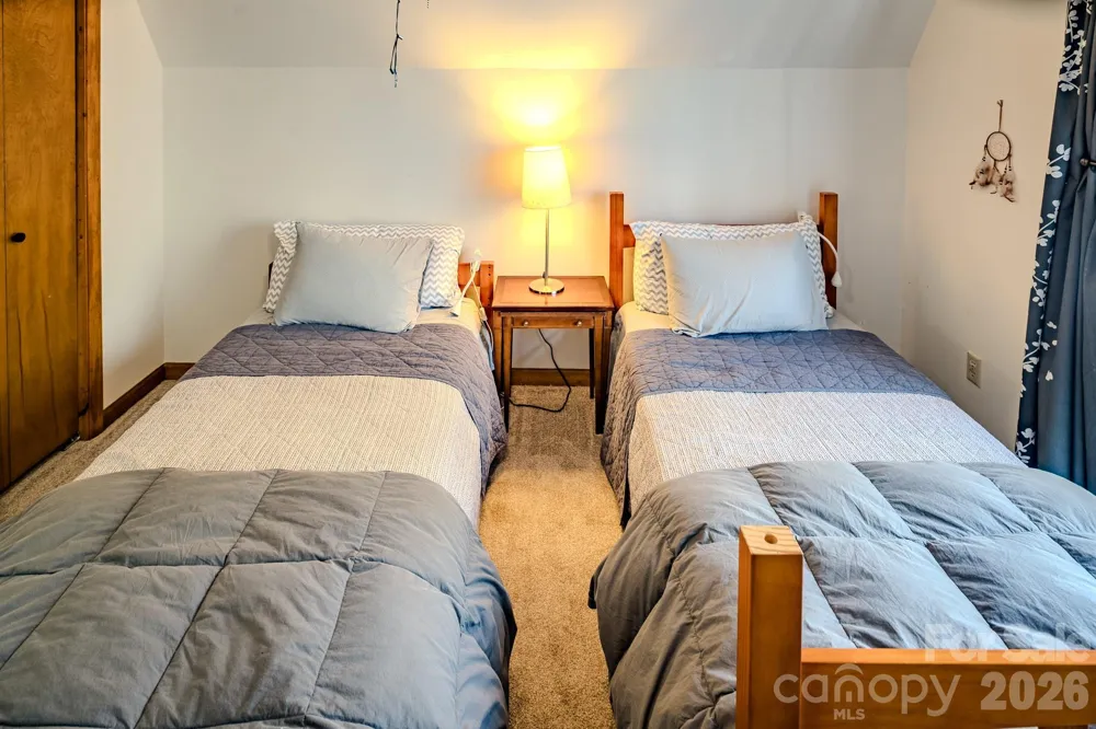 20 Lady Slipper Loop Newland, NC 28657