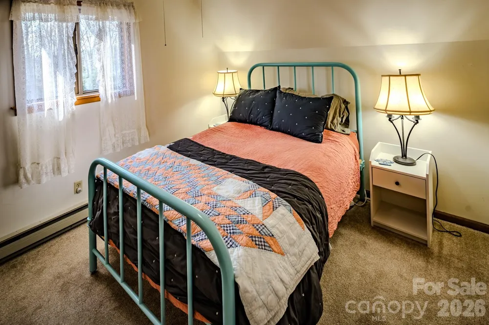 20 Lady Slipper Loop Newland, NC 28657