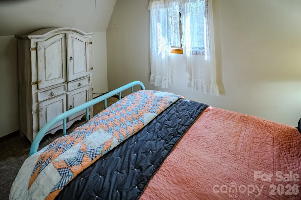 20 Lady Slipper Loop Newland, NC 28657