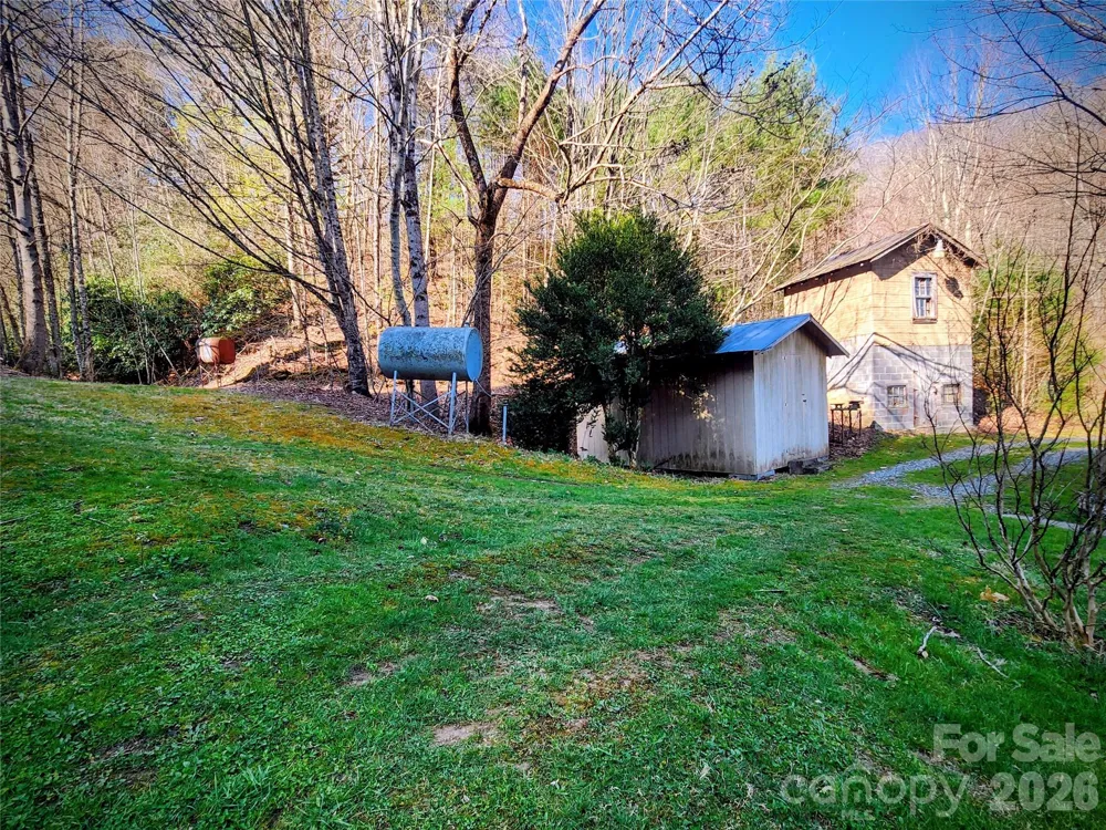 1025 Chandler Cove Road Marshall, NC 28753