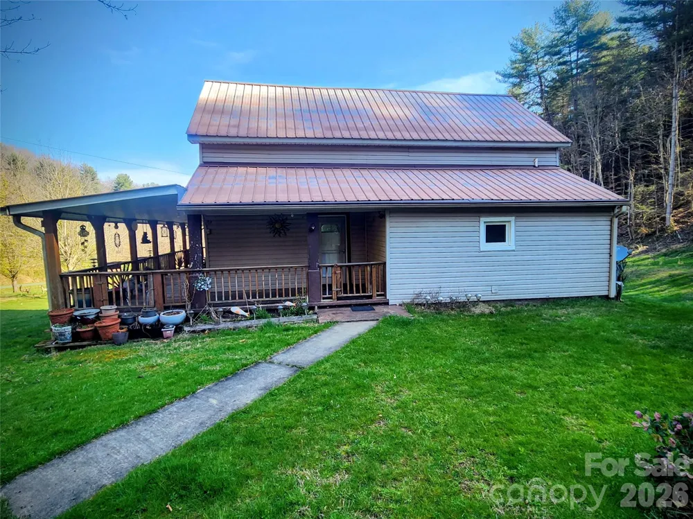 1025 Chandler Cove Road Marshall, NC 28753