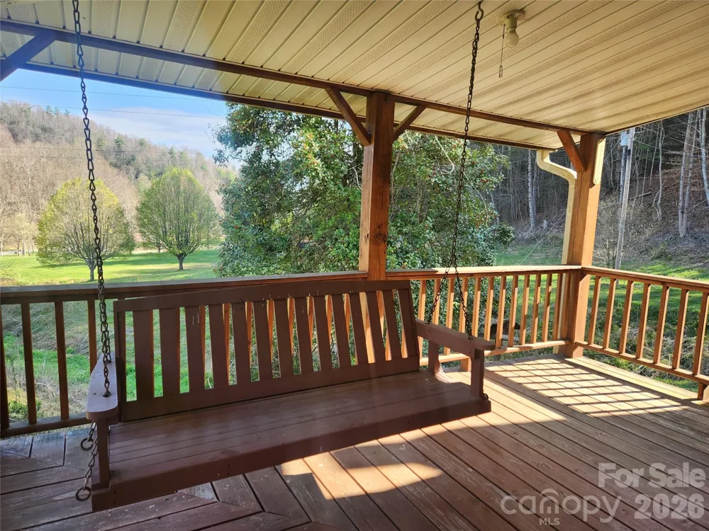 1025 Chandler Cove Road Marshall, NC 28753