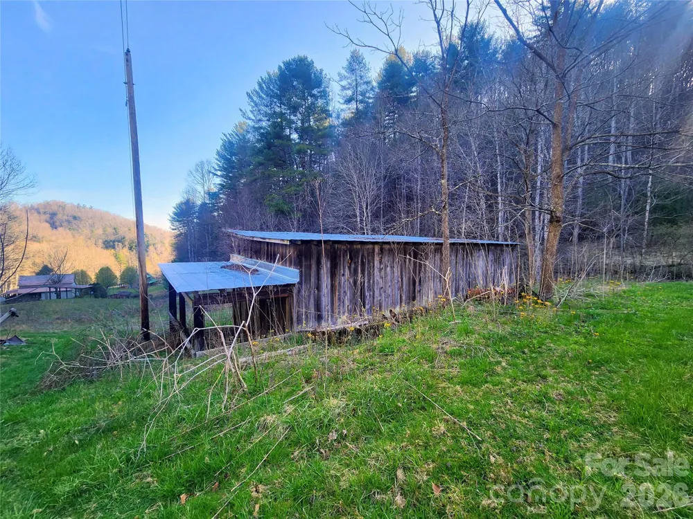 1025 Chandler Cove Road Marshall, NC 28753