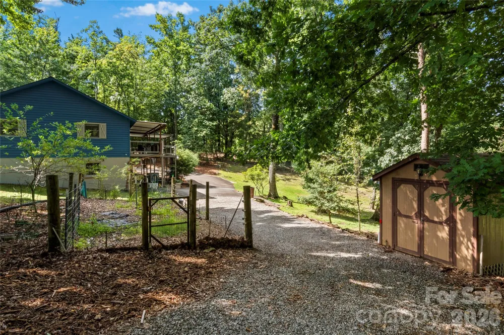 1502 Greenstreet Drive Traphill, NC 28685