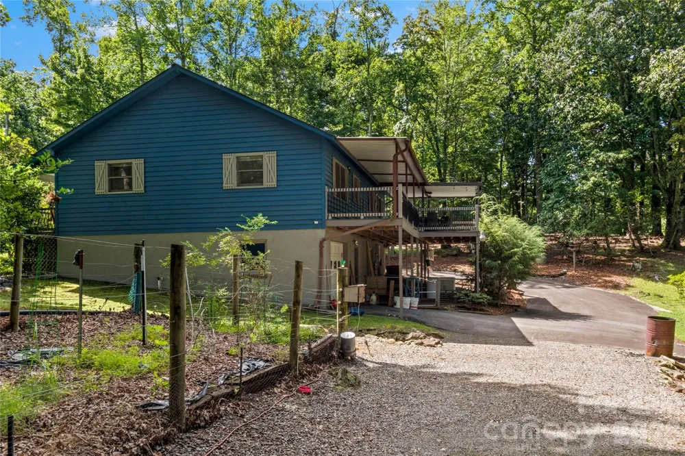 1502 Greenstreet Drive Traphill, NC 28685