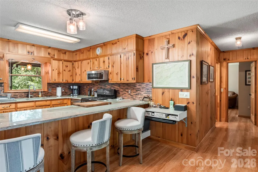 1502 Greenstreet Drive Traphill, NC 28685