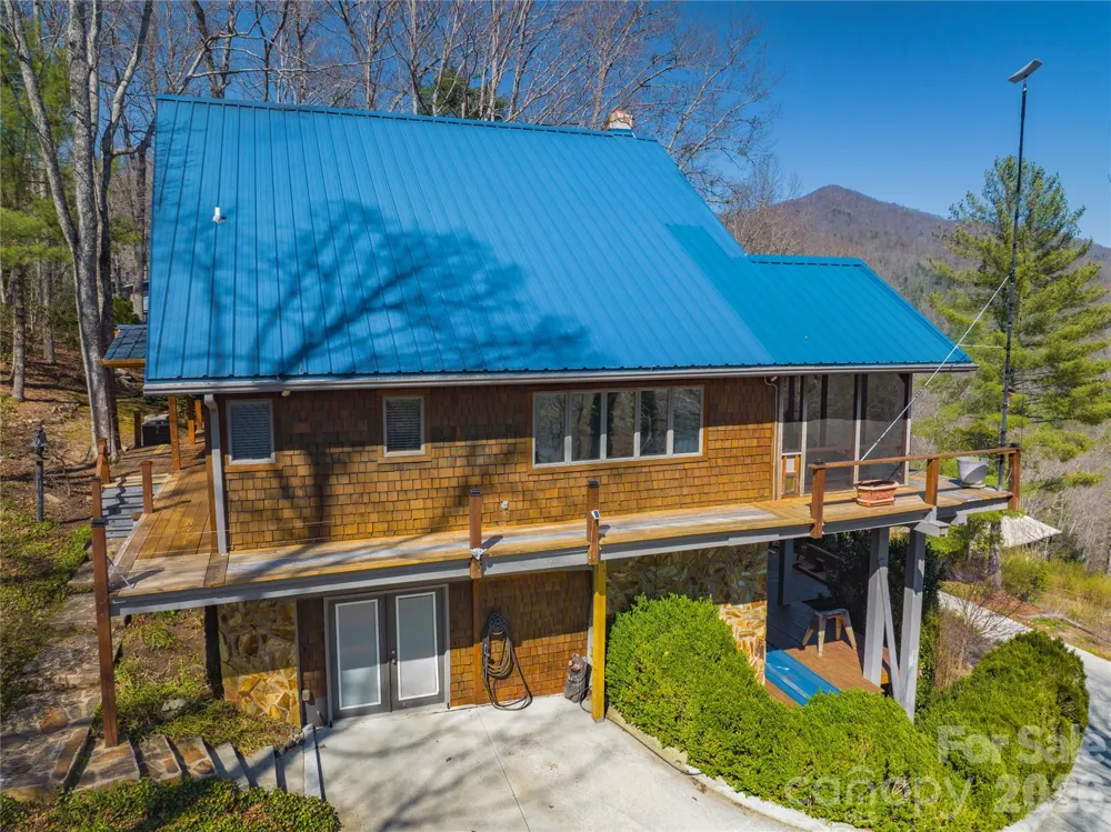 369 Deals Gap Road Robbinsville, NC 28771
