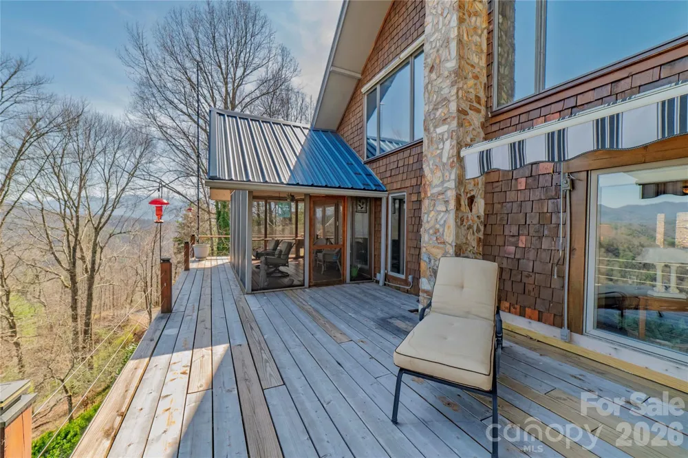 369 Deals Gap Road Robbinsville, NC 28771