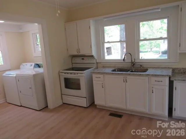 736 Country Club Drive State Road, NC 28676