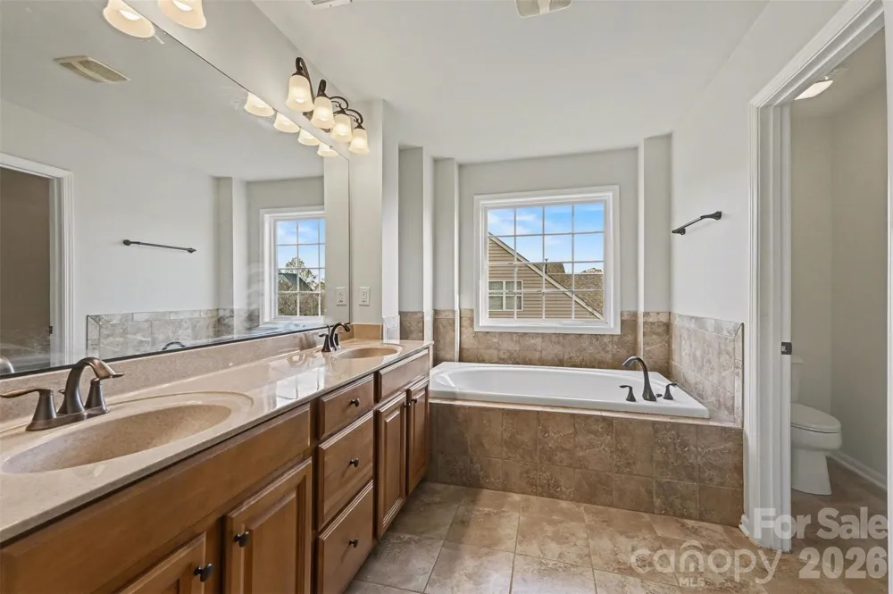 7512 Chasewater Drive Harrisburg, NC 28075
