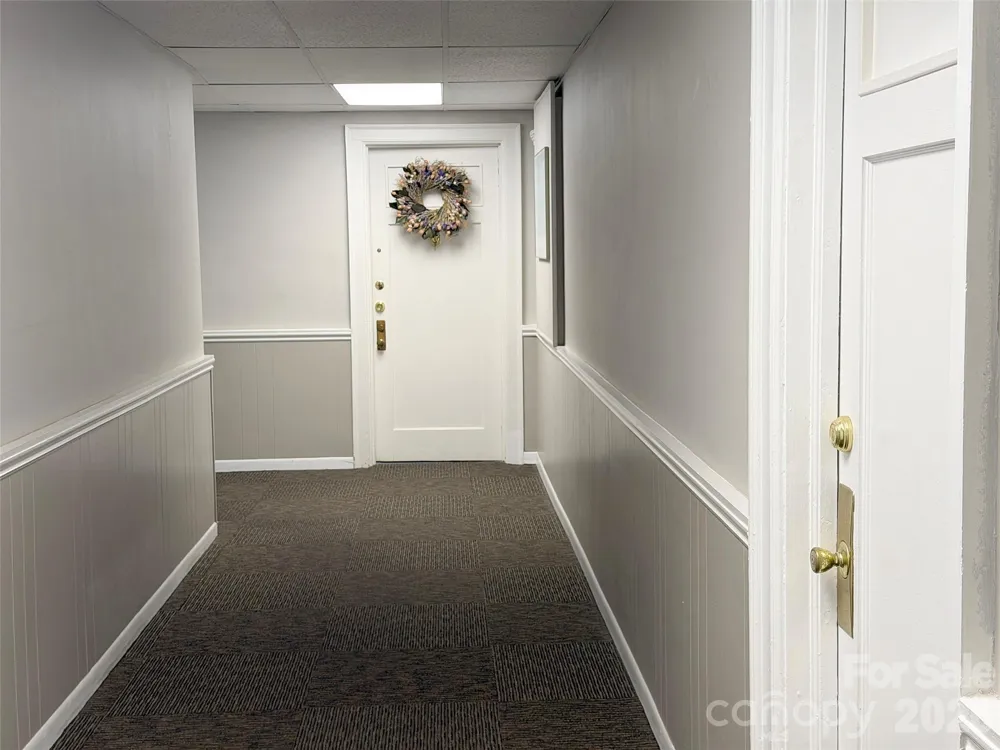 538 Main Street #305-#308 Hendersonville, NC 28792