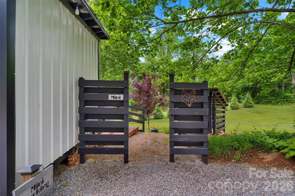 787 Ridge Road Marion, NC 28752