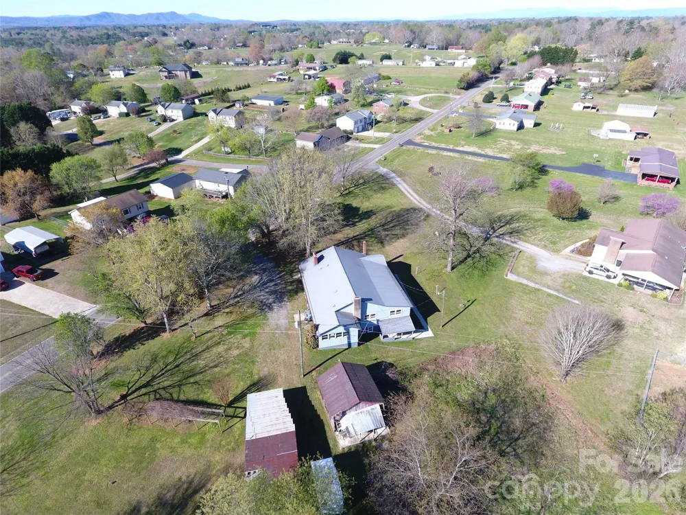 4543 Horseshoe Bend Road Hudson, NC 28638