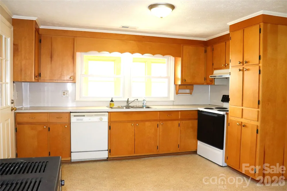 4543 Horseshoe Bend Road Hudson, NC 28638