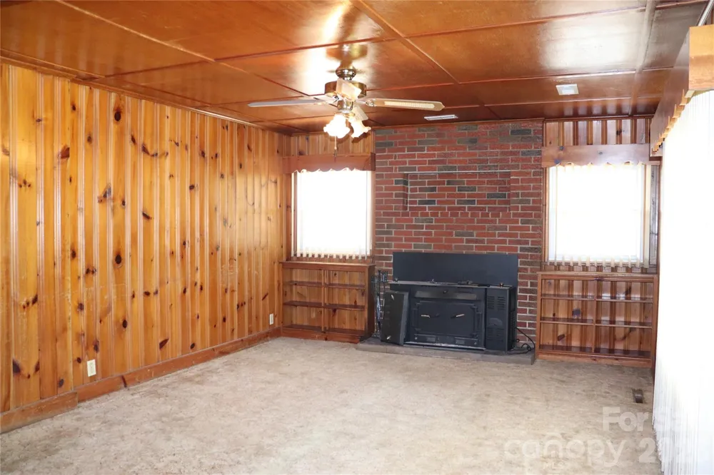 4543 Horseshoe Bend Road Hudson, NC 28638