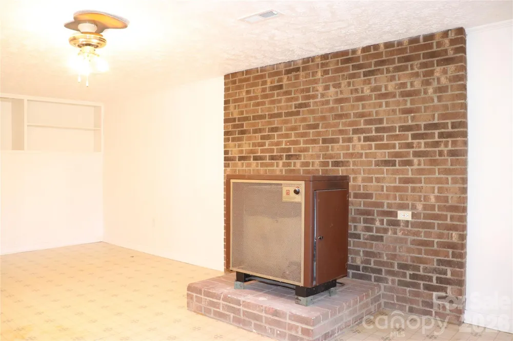 4543 Horseshoe Bend Road Hudson, NC 28638