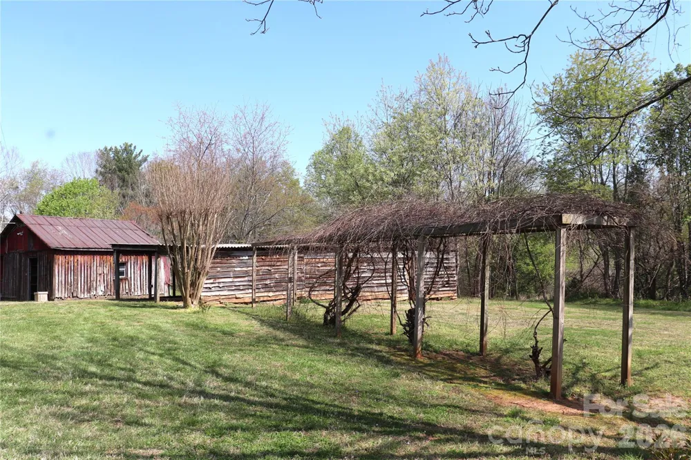 4543 Horseshoe Bend Road Hudson, NC 28638