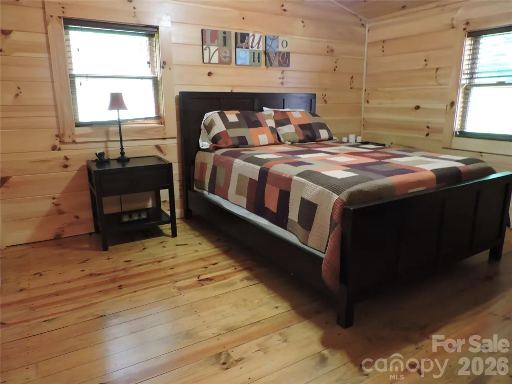 103 Chucks Lane Bakersville, NC 28705