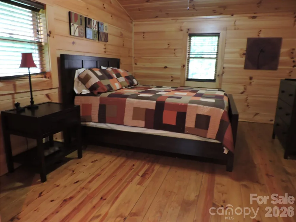103 Chucks Lane Bakersville, NC 28705