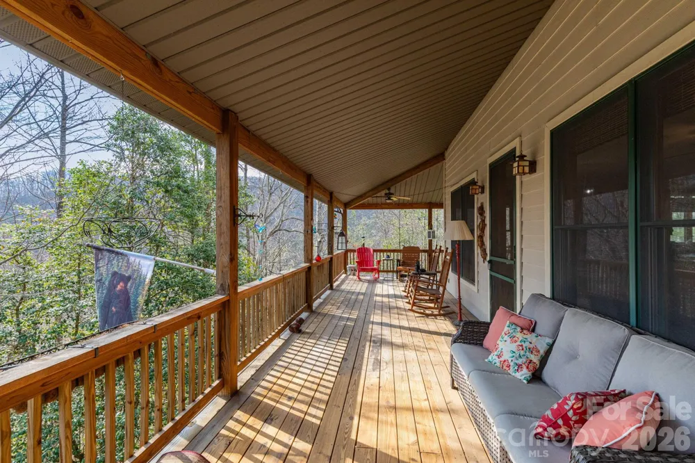 75 mypie Drive Sylva, NC 28779