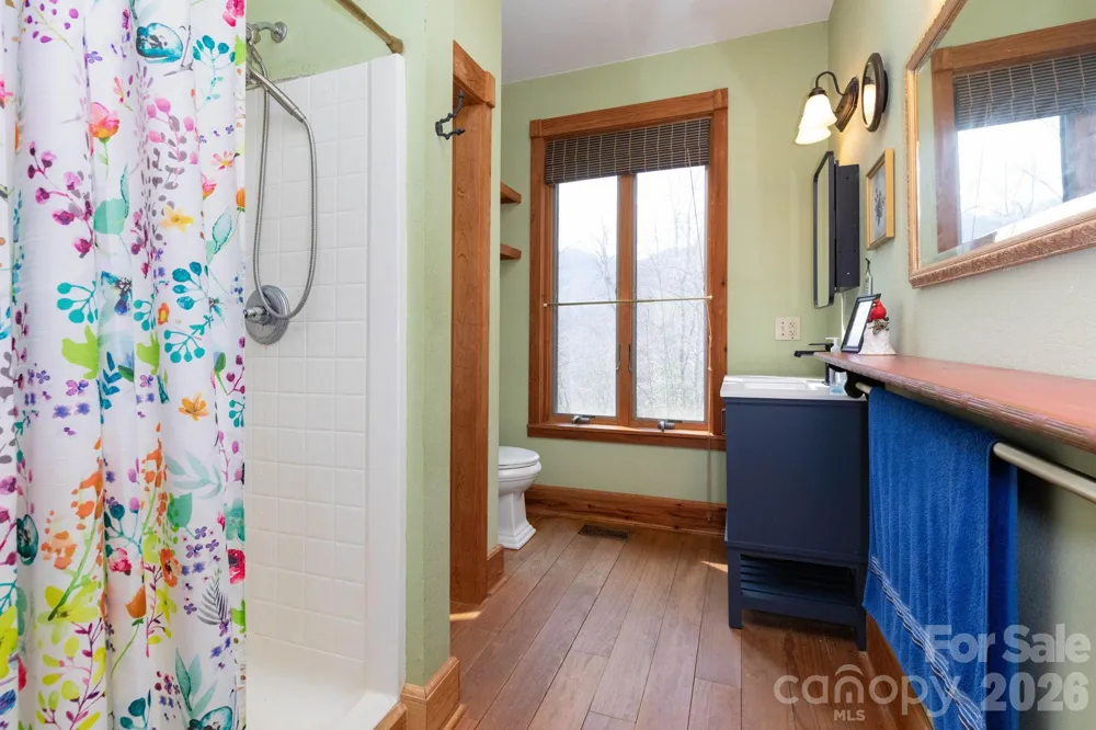75 mypie Drive Sylva, NC 28779
